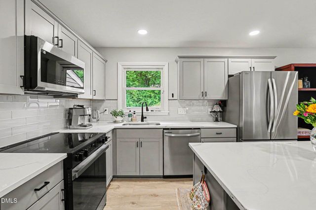 824 Carlisle Street, Raleigh, NC 27610
