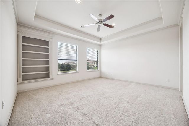 7 Haven Shore Lane, Sugar Land, TX 77479