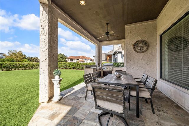 7 Haven Shore Lane, Sugar Land, TX 77479