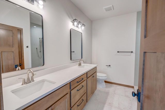 103 Graelyn Circle, Barneveld, WI 53507