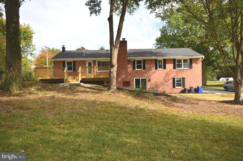 3914 SAINT JOHNS LN, Ellicott City, MD 21042