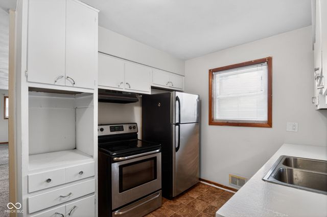 5941 Winston Drive, Indianapolis, IN 46226