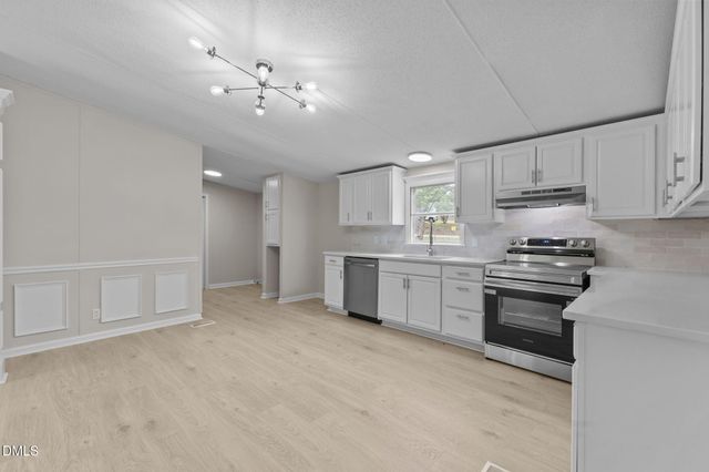 6568 Celestial Pine Drive, Hope Mills, NC 28348
