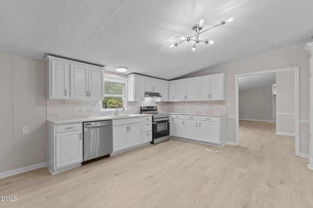 6568 Celestial Pine Drive, Hope Mills, NC 28348