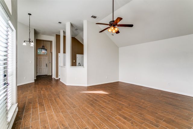 4015 Midrose Trail, Dallas, TX 75287