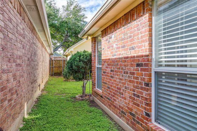 4015 Midrose Trail, Dallas, TX 75287