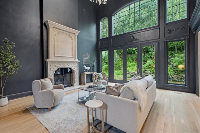 553 Grand Oaks Dr, Brentwood, TN 37027