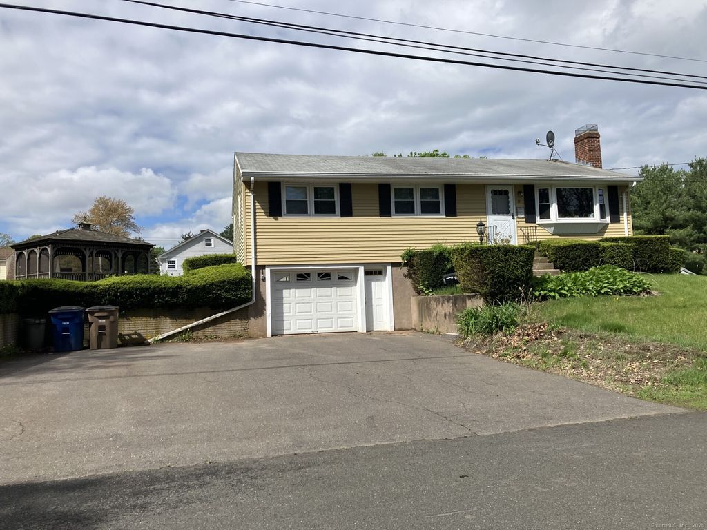 17 South Grove Street, Vernon, CT 06066