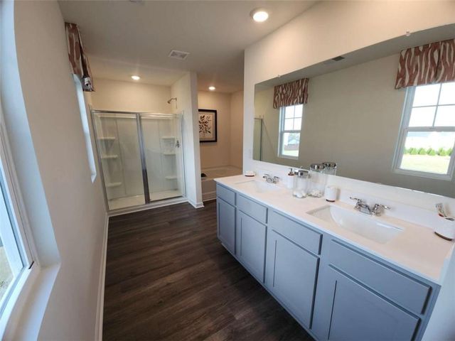 826 Trillium Drive, Locust Grove, GA 30248