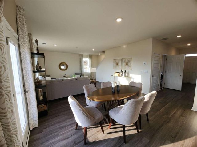 826 Trillium Drive, Locust Grove, GA 30248