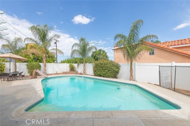 2102 Beatrice Drive, Corona, CA 92879