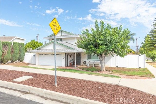 2102 Beatrice Drive, Corona, CA 92879