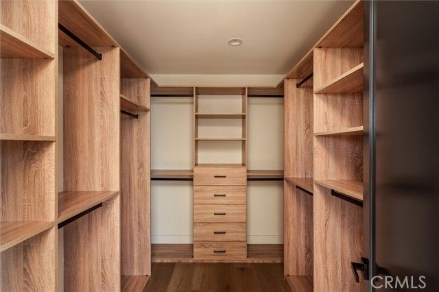 5441 Blackwelder, Los Angeles, CA 90016