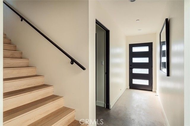 5441 Blackwelder, Los Angeles, CA 90016