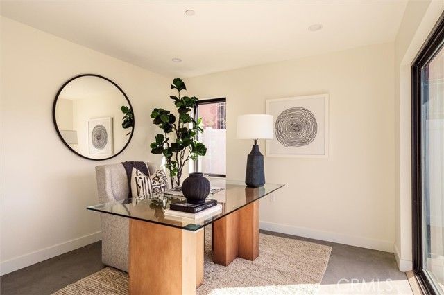 5441 Blackwelder, Los Angeles, CA 90016