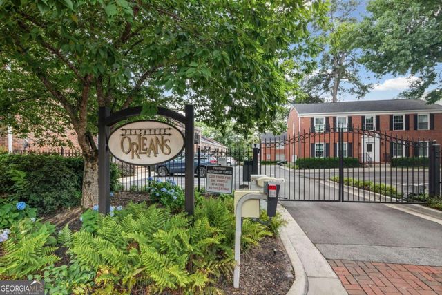 3675 Peachtree Road NE 45, Atlanta, GA 30319