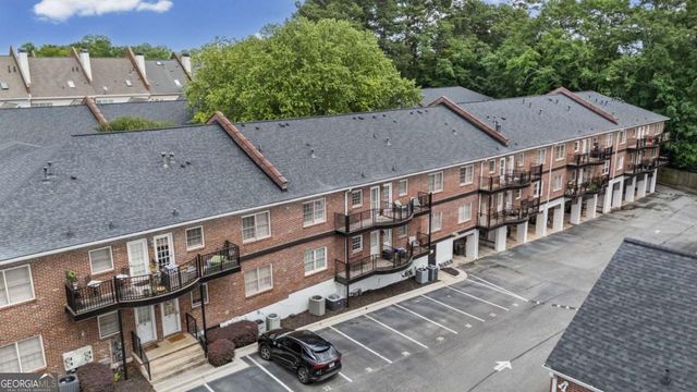 3675 Peachtree Road NE 45, Atlanta, GA 30319