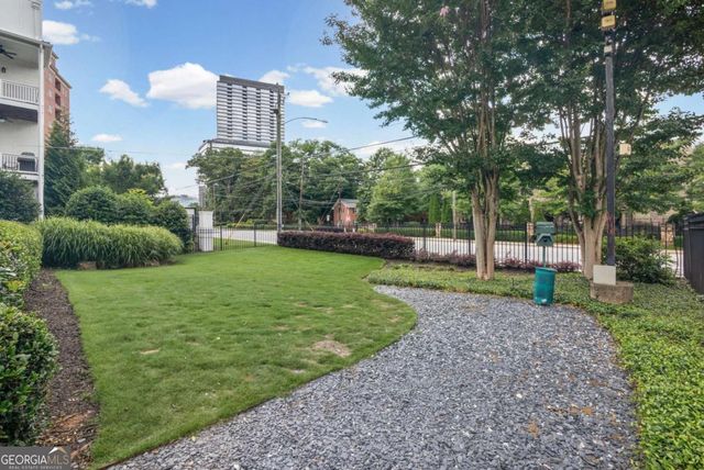 3675 Peachtree Road NE 45, Atlanta, GA 30319