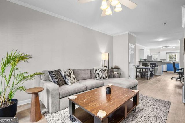 3675 Peachtree Road NE 45, Atlanta, GA 30319