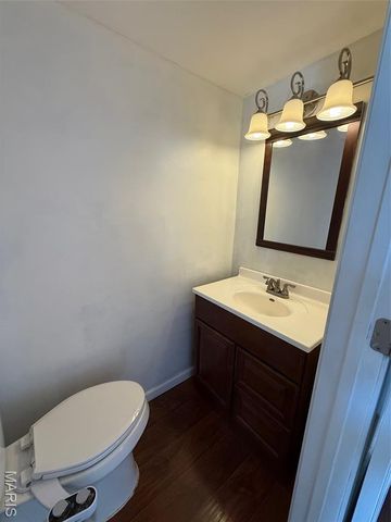 7925 Royal Arms Court 1, St Louis, MO 63123