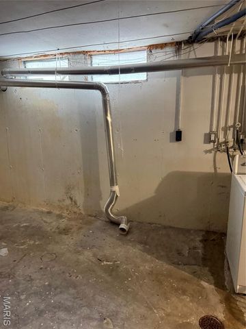 7925 Royal Arms Court 1, St Louis, MO 63123