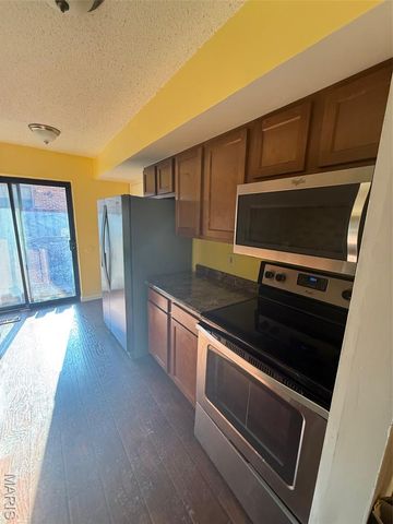 7925 Royal Arms Court 1, St Louis, MO 63123