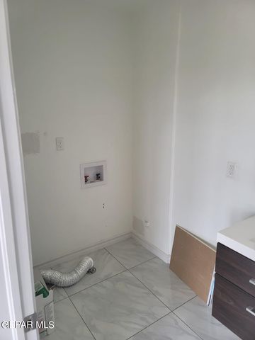 324 Valley Fair Way, El Paso, TX 79907