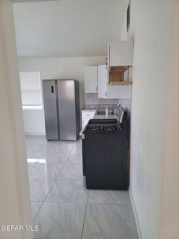 324 Valley Fair Way, El Paso, TX 79907