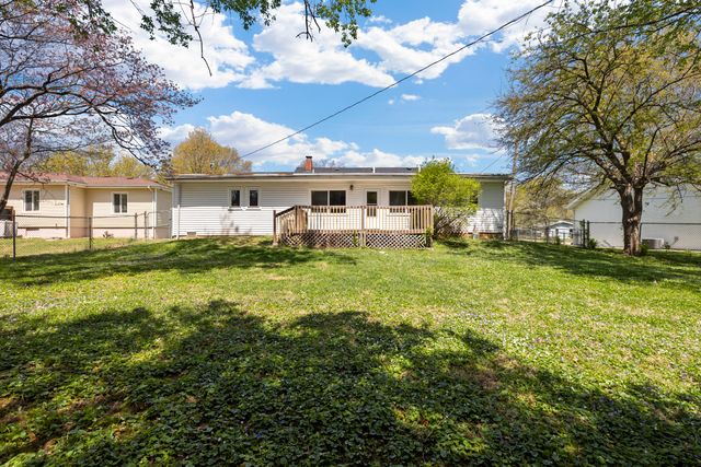 2002 East Wayland Street, Springfield, MO 65804