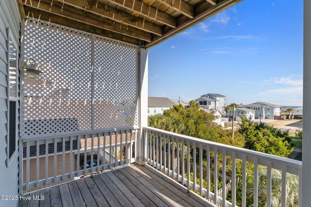 1102 Canal Drive A, Carolina Beach, NC 28428