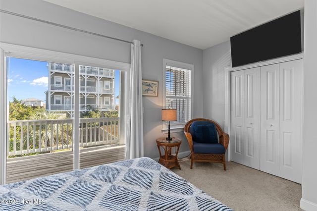 1102 Canal Drive A, Carolina Beach, NC 28428