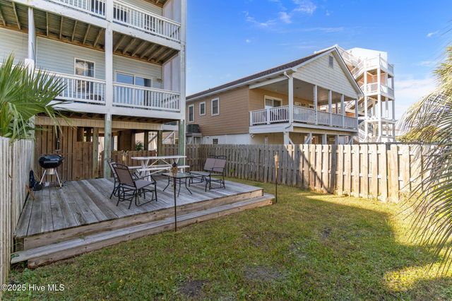 1102 Canal Drive A, Carolina Beach, NC 28428