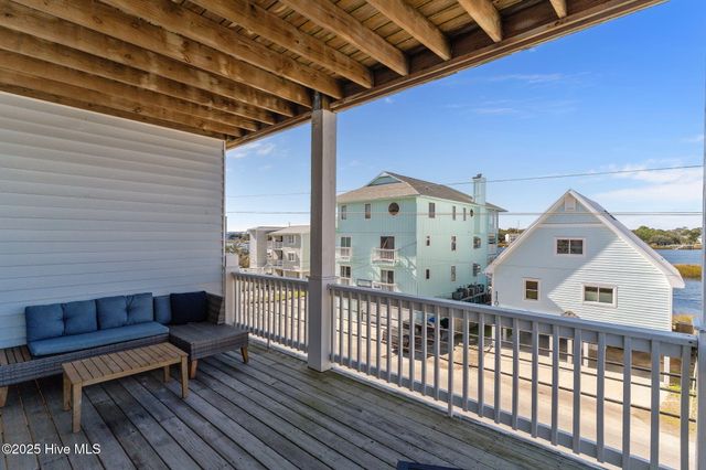 1102 Canal Drive A, Carolina Beach, NC 28428