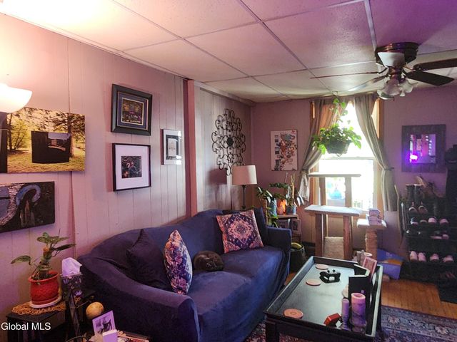 21 Walnut Street, Glens Falls, NY 12801