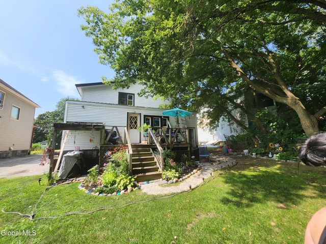 21 Walnut Street, Glens Falls, NY 12801