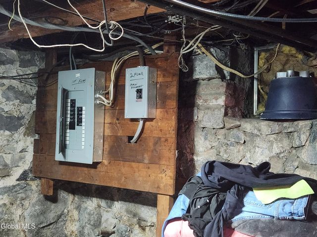 21 Walnut Street, Glens Falls, NY 12801