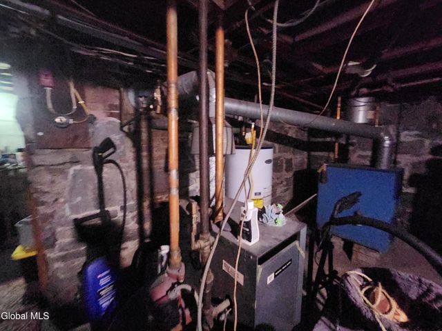 21 Walnut Street, Glens Falls, NY 12801