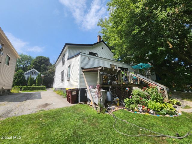 21 Walnut Street, Glens Falls, NY 12801