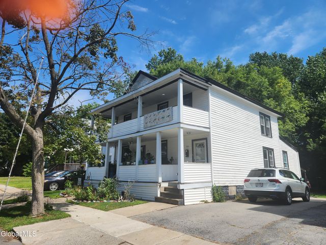21 Walnut Street, Glens Falls, NY 12801