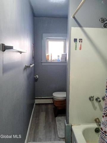 21 Walnut Street, Glens Falls, NY 12801