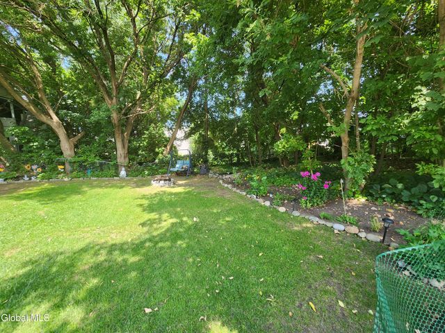 21 Walnut Street, Glens Falls, NY 12801