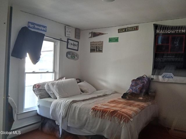 21 Walnut Street, Glens Falls, NY 12801