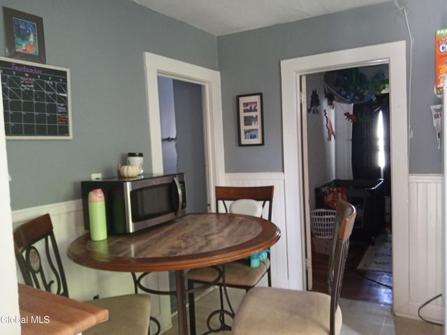 21 Walnut Street, Glens Falls, NY 12801