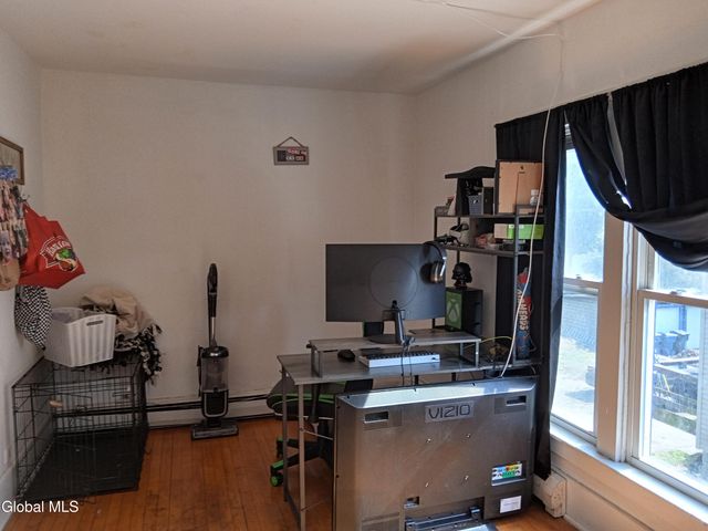 21 Walnut Street, Glens Falls, NY 12801