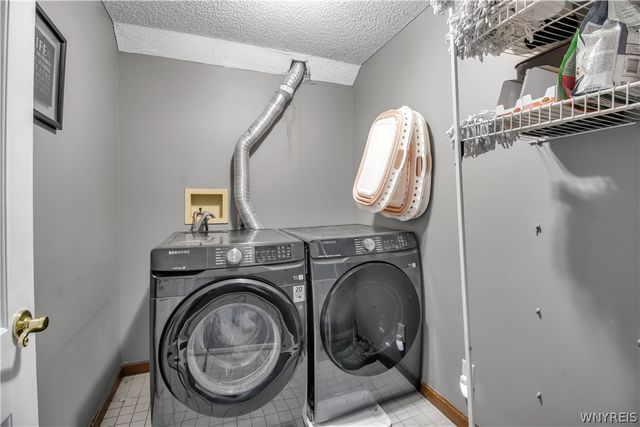 1 San Pablo Court, Amherst, NY 14051