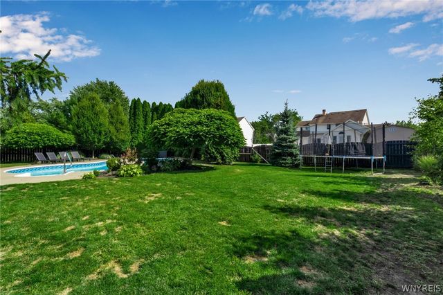 1 San Pablo Court, Amherst, NY 14051