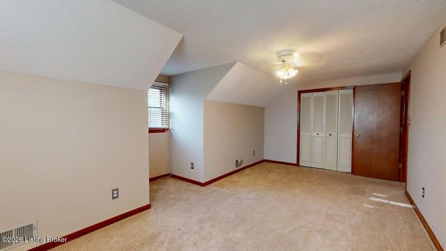2214 Alice Kay Dr, Louisville, KY 40214