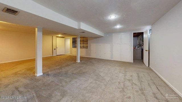 2214 Alice Kay Dr, Louisville, KY 40214