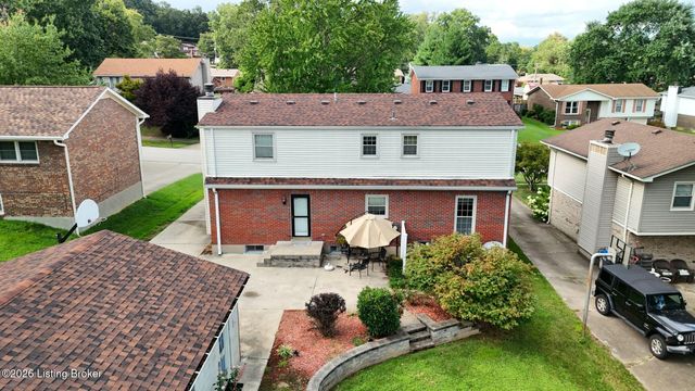 2214 Alice Kay Dr, Louisville, KY 40214