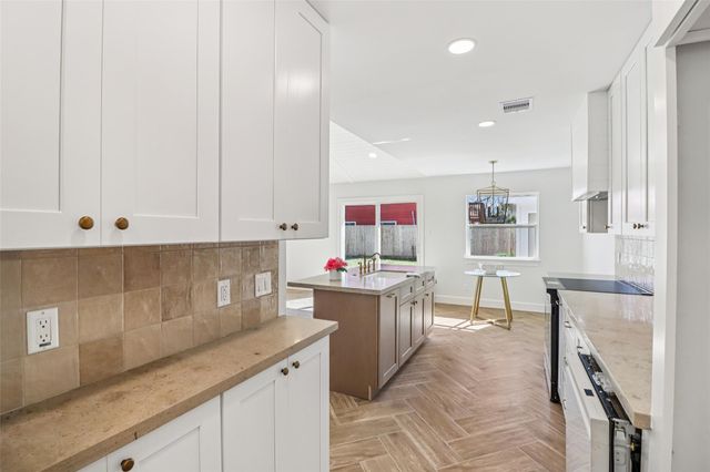 2019 Magnolia Drive, La Marque, TX 77568